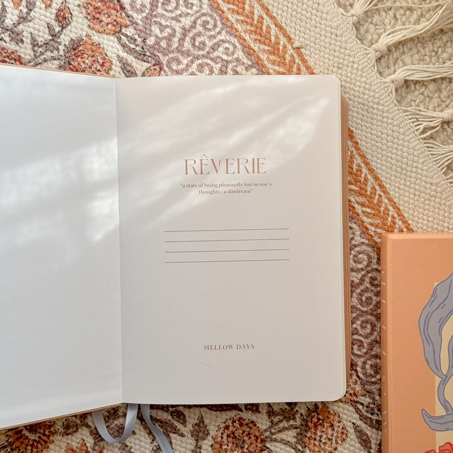 Rêverie Journal - "Tulip Collection" Beige
