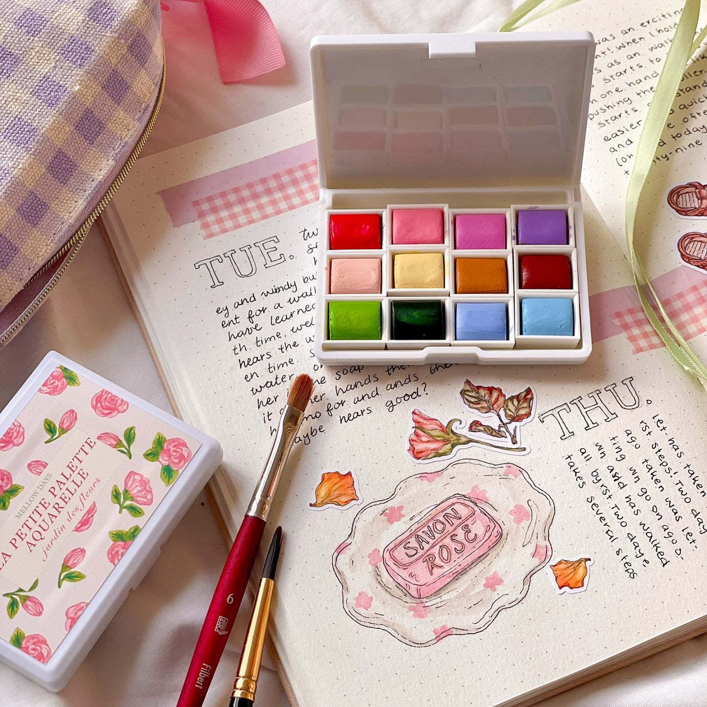 12 Watercolor paint set, in a small portable palette